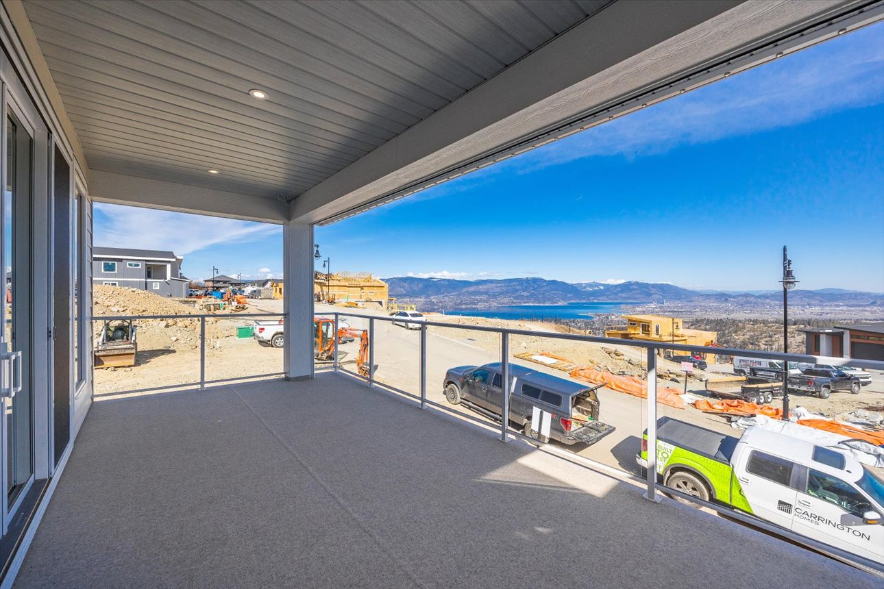1131 Collinson Court, Kelowna, BC, photo 3 of 5
